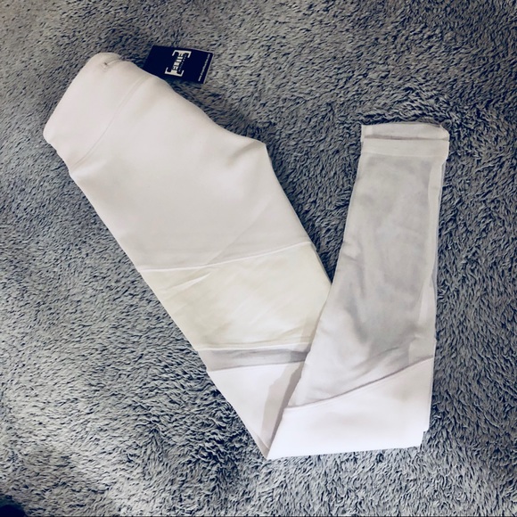 Tribal White Leggings (Comparable to Alo!) - Picture 2 of 8